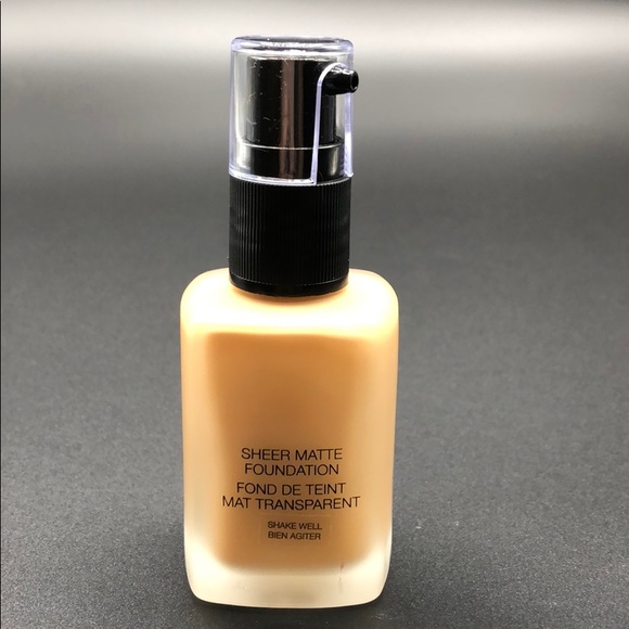 Nars sheer matte foundation med dark 2 - Picture 2 of 3